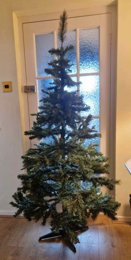Photo of free 6 Ft Christmas Tree from Tesco (Malvern Link WR14) #1