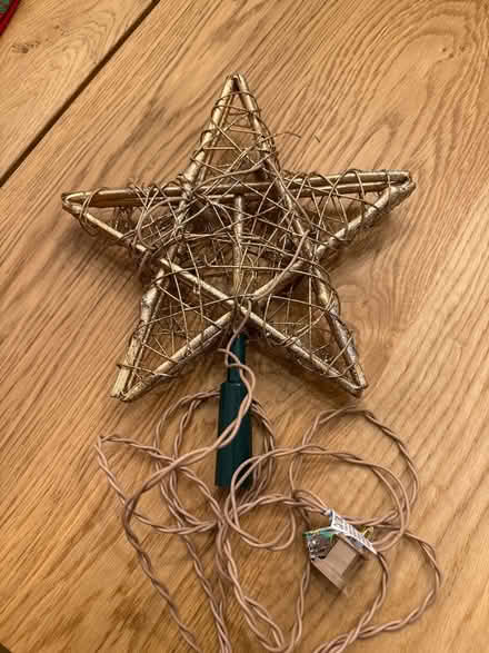 Photo of free Christmas Tree Topper (Little Silver) #1