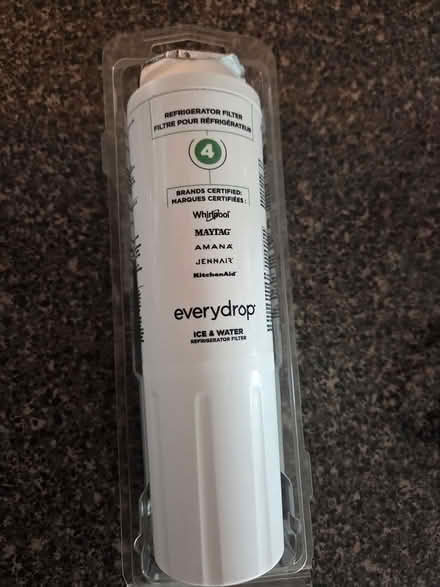 Photo of free Refrigerator water filter (River Road and Oakton) #1