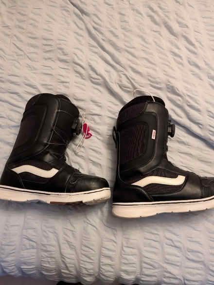Photo of free Snow board boots size 9 (Cawston CV22) #4