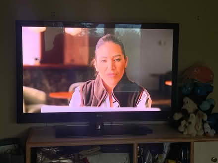 Photo of free 42 inch LG tv (Hoddesdon, EN11) #2