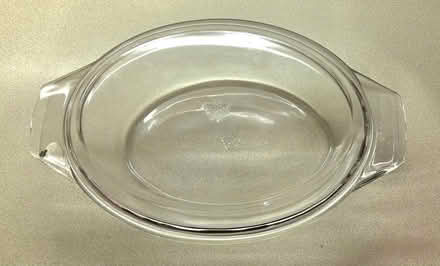 Photo of free Old School Pyrex-style Oven Dish (Euxton PR7) #2