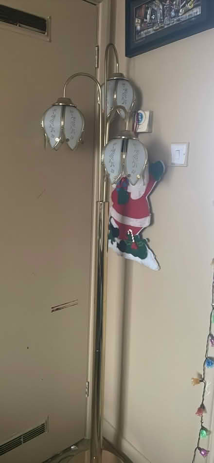 Photo of free Floor standing lamp (SG17) #2