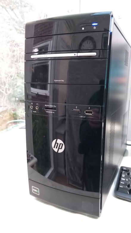 Photo of free PC, monitor, keyboard & mouse (Heybridge CM9) #2