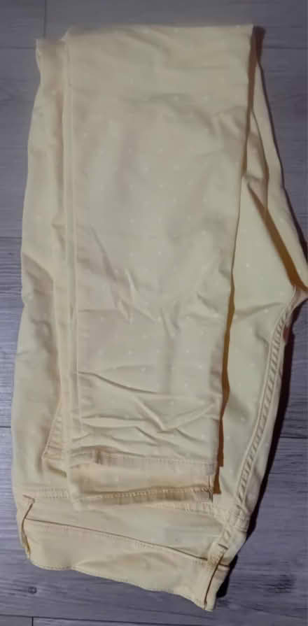 Photo of free Legging Jeans 28 (Hayes end) #1