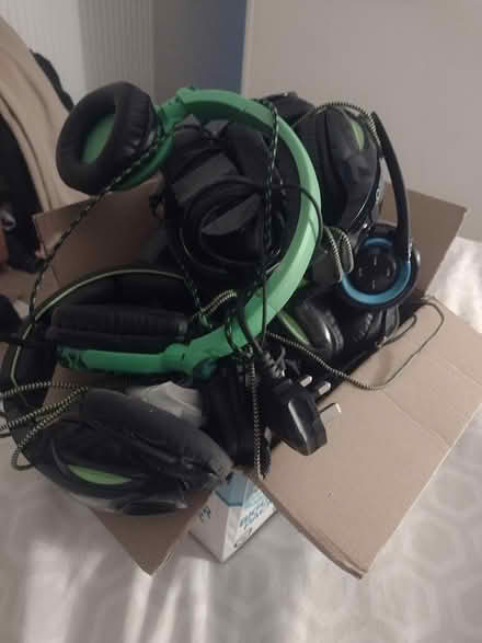 Photo of free Old headphones (Bournemouth, BH7) #1