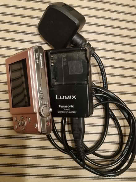 Photo of free Basic digital camera and charger (Central Lancaster LA1) #1