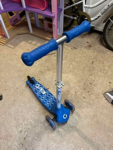 Photo of free Kids 3 wheel scooter (Watitune Avenue, CV10) #1