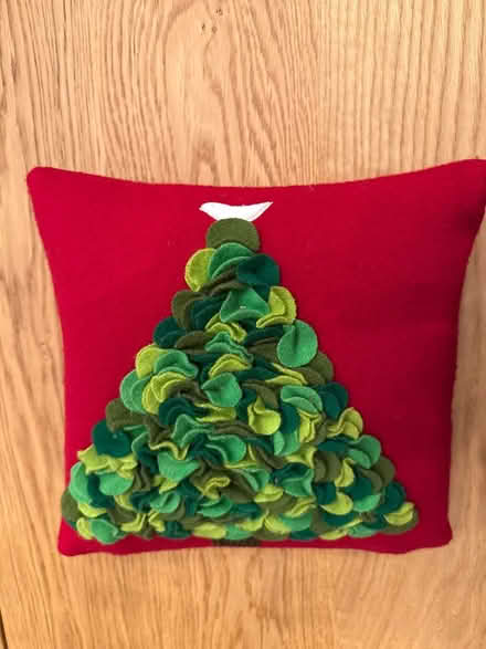 Photo of free Christmas pillow (Little Silver) #1
