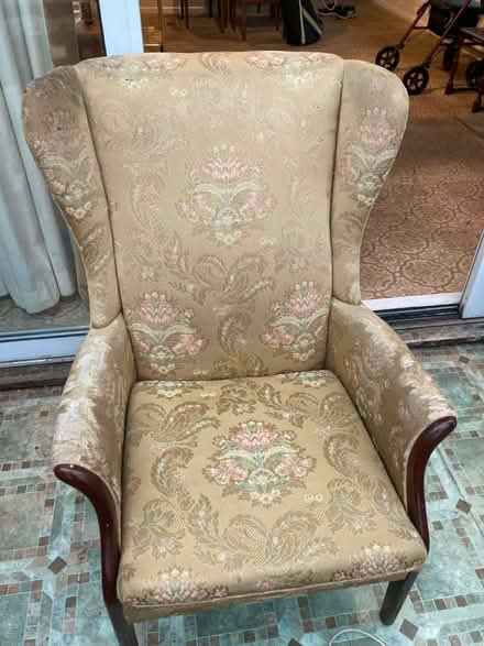 Photo of free Parker knoll small three piece suit (Selsey PO20) #2