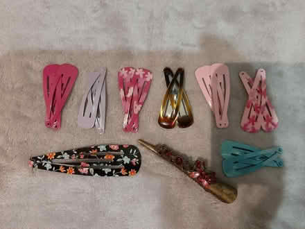Photo of free Hairbands and Hairclips (South norwood SE25) #1