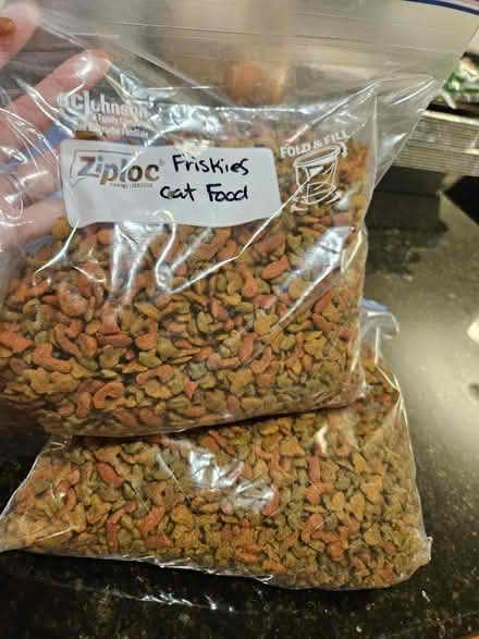 Photo of free Friskies dry cat food (Bedford, Ma. Lexington line.) #1