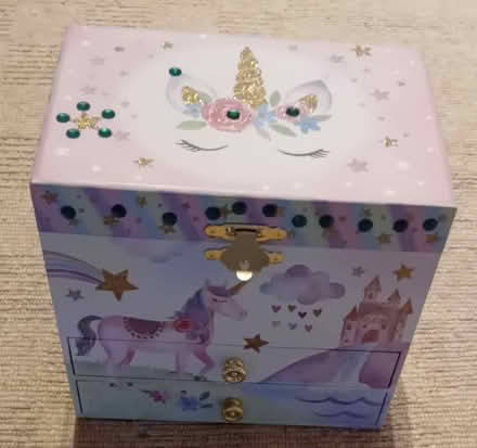 Photo of free Unicorn jewelery box (Woosehill RG41) #1
