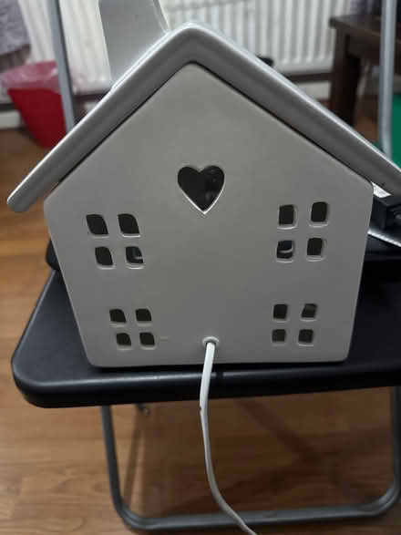 Photo of free Lamp shade (N4 1HG) #1