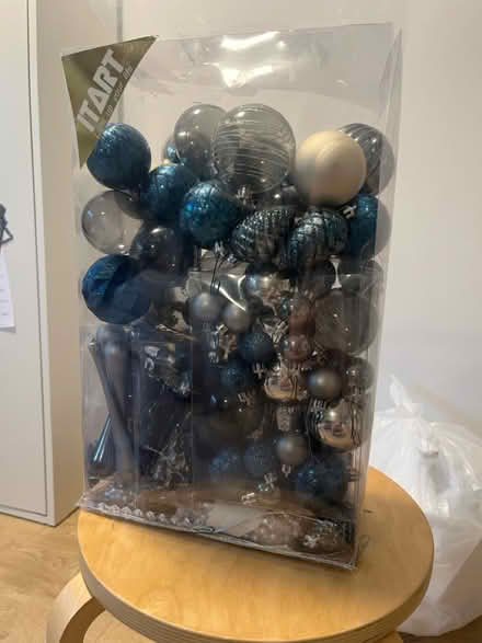 Photo of free Christmas decorations (Archway N19) #1