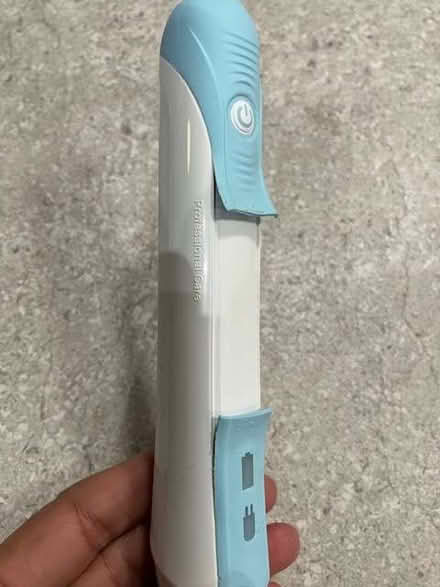 Photo of free Braun electric toothbrush (Norfolk Park S2) #2