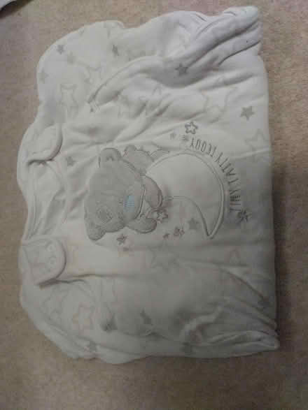 Photo of free 0-6m baby sleeping bag (Roseacre ME15) #1