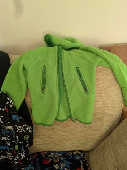 Photo of free Boys clothes age 4-7 (Brincliffe Edge S7) #2