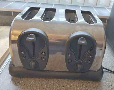 Photo of free Russell Hobbs 4 Slice Toaster (Gleadless S12) #1