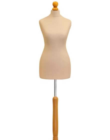 Photo of Mannequin (Kingscourt, Stroud) #1