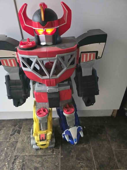 Photo of free Power Ranger large figure 28" tall (Rufford L40) #1