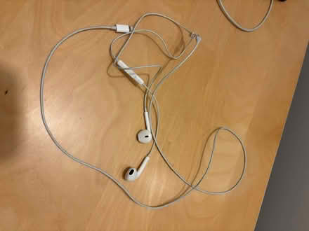 Photo of free Headphones for Apple (Royal Leamington Spa CV31) #1