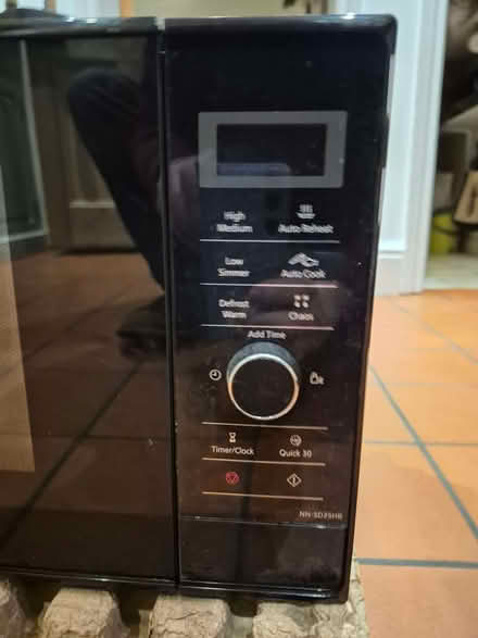 Photo of free Panasonic 1000W Microwave (Barnard's Green WR14) #2