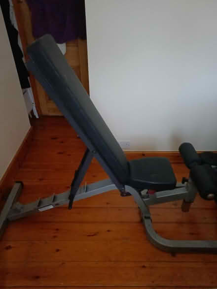Photo of free Weightlifting bench (Hanwell W7) #2