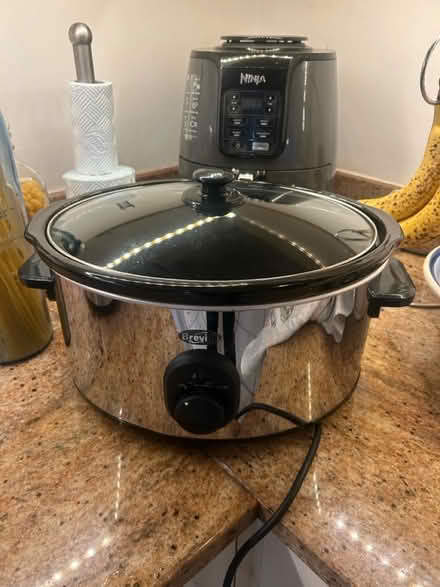 Photo of free Breville 4.5 litre slow cooker (Banstead) #1