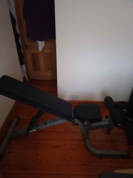 Photo of free Weightlifting bench (Hanwell W7) #3