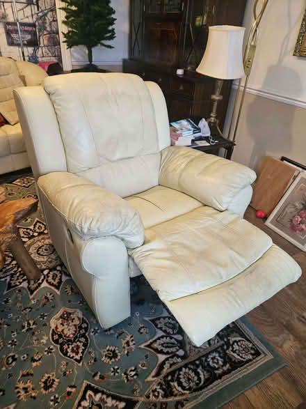 Photo of free Fully reclining chair. (Kents Hill MK7) #4