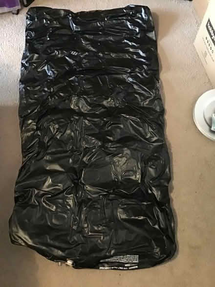 Photo of free Blow up single mattress/bed (West Wickham) #2