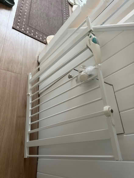 Photo of free Baby gate, works but with fault (Welling DA16) #2