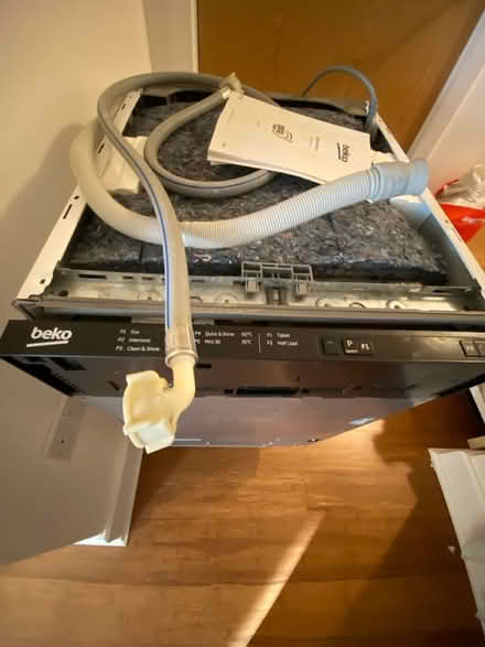 Photo of free Dishwasher with error code E01 (AL1 st Albans station) #2