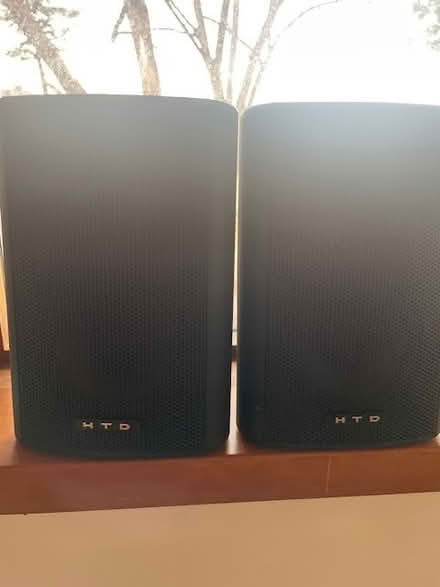 Photo of free Speaker system w/sub woofer (East Boulder) #1