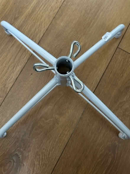 Photo of free White Christmas tree stand (PR5 Bamber bridge) #3