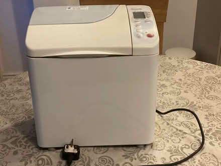 Photo of free Panasonic SD-253 Breadmaker (Eardisley, HR3) #1