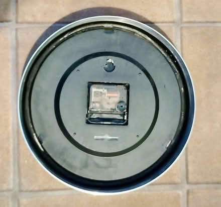 Photo of free Round wall clock (Eastbourne BN21 2) #2