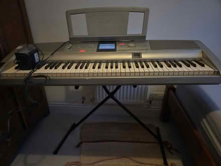 Photo of free Working Yamaha Electric Piano (Willesden Green Station) #1