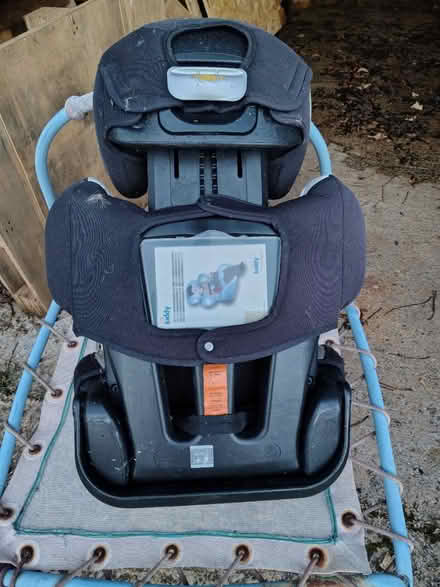 Photo of free car seat (Botley road rail station (OX2)) #2