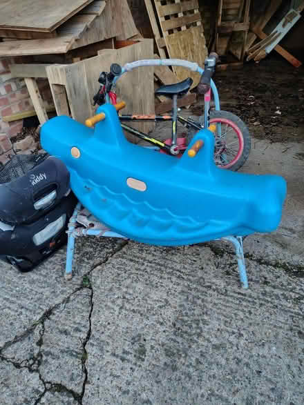 Photo of free child see saw (Botley road rail station (OX2)) #1