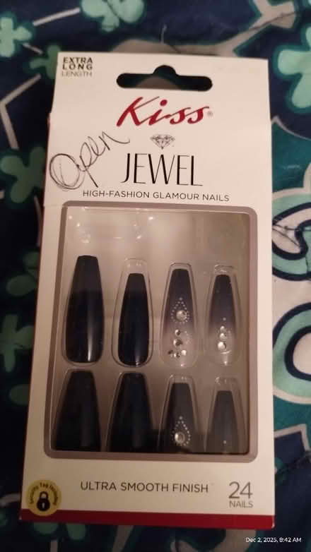Photo of free Kiss Jewel Press-On Nails (Ward 1, Park View, NW, DC) #1