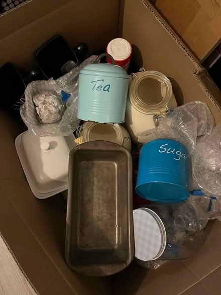 Photo of free Job lot of kitchen stuff (Shortstown MK42) #1