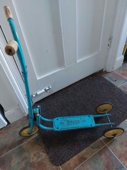Photo of free Old scooter (Southborough TN4) #1