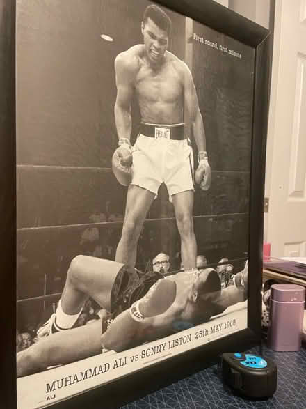 Photo of free Muhammad Ali poster (framed) (Witton Gilbert DH7) #1
