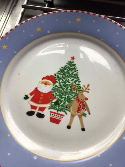 Photo of free Christmas cake plates (Wellington) #1