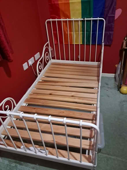 Photo of free Child's Extendable Bed (Harpur Hill SK17) #3