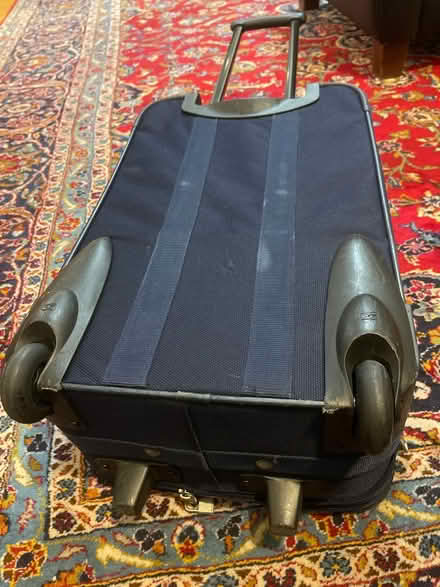 Photo of free American Tourister Roller Bag (Palo Alto downtown north.) #3