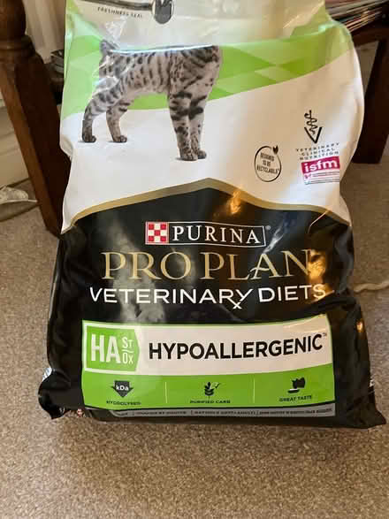 Photo of free Purina Pro Plan Hypoallergenic (Fairfield SG5) #2