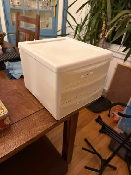 Photo of free Plastic drawer unit (Metuchen NJ) #2